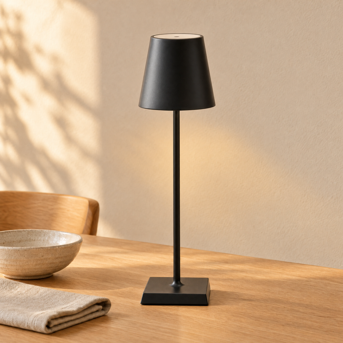 Aluminum Cordless Table Lamp